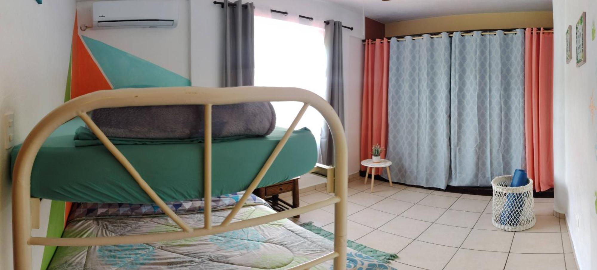 Cool Vibes Beach Hostel Dominical Esterno foto