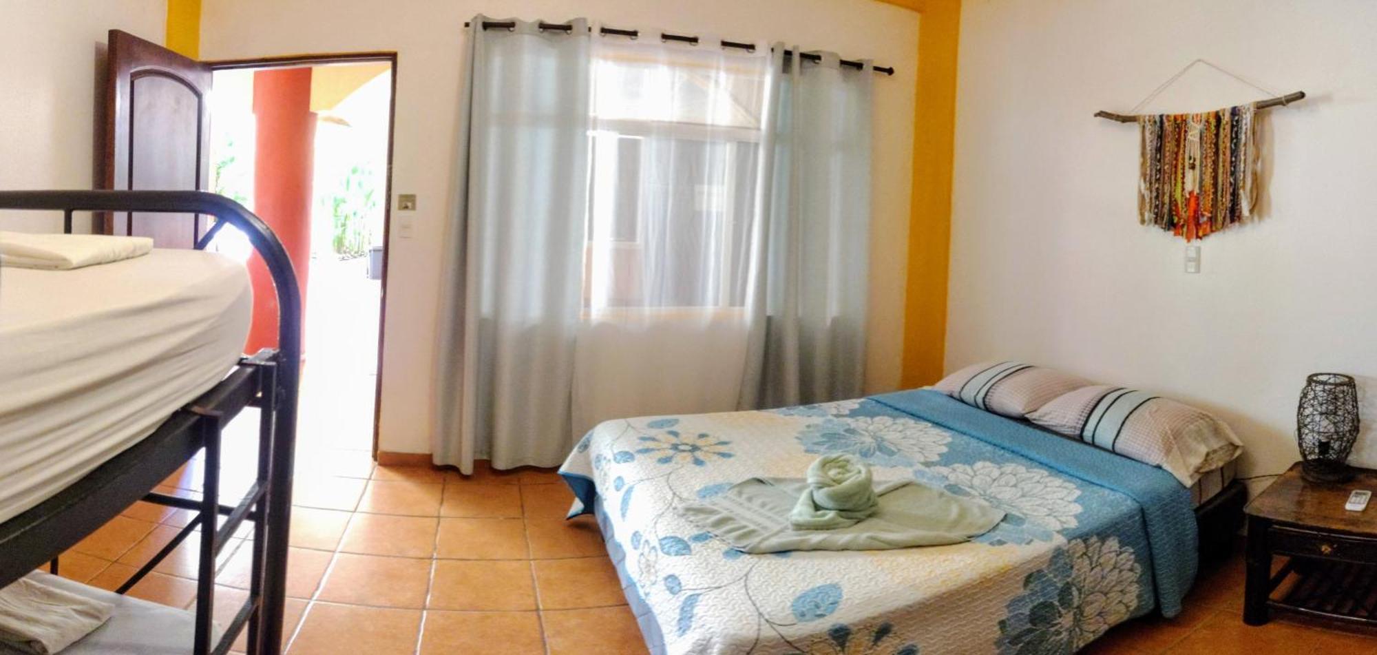 Cool Vibes Beach Hostel Dominical Esterno foto
