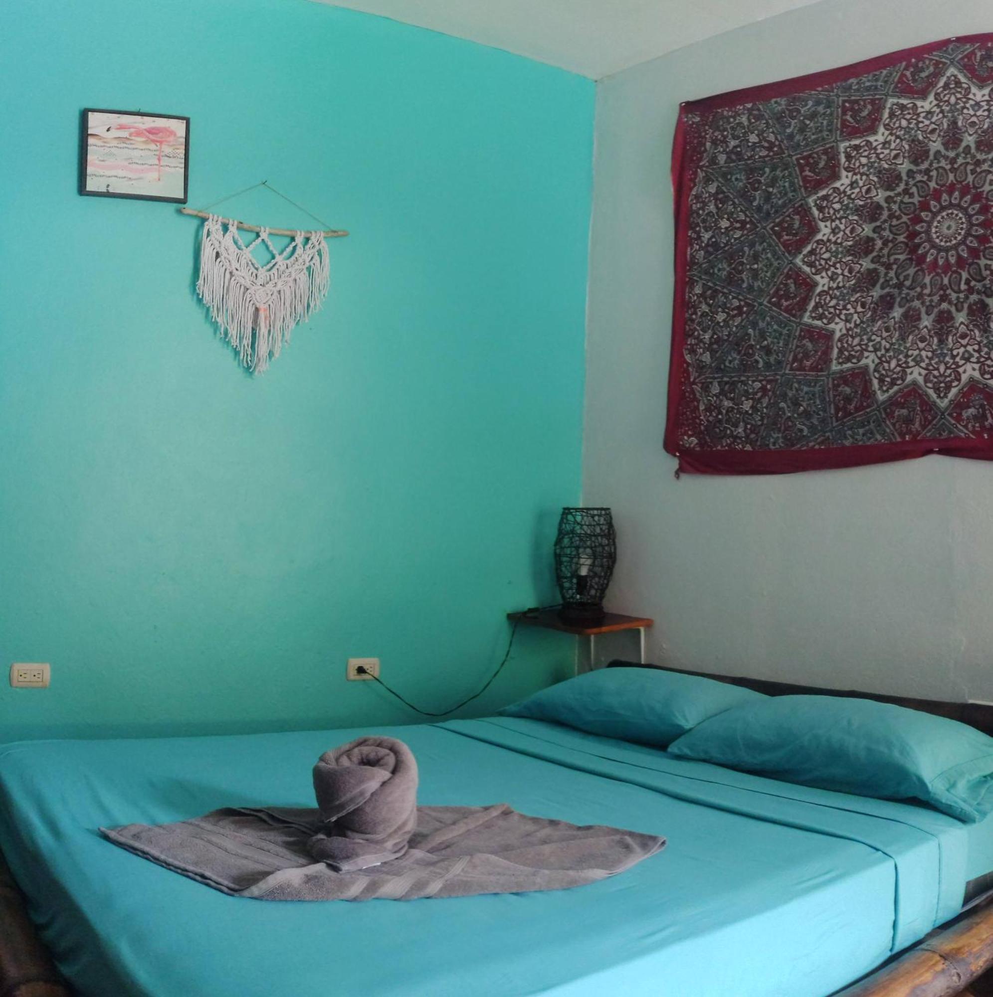 Cool Vibes Beach Hostel Dominical Esterno foto