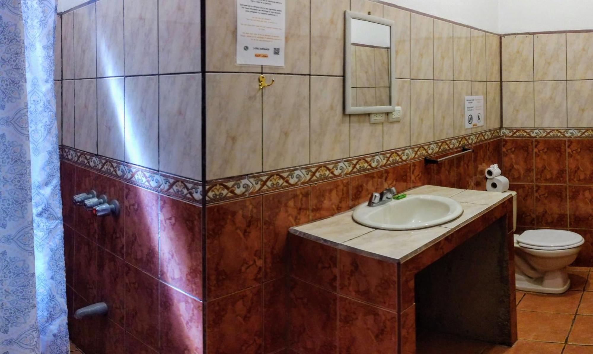 Cool Vibes Beach Hostel Dominical Esterno foto